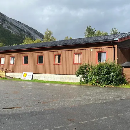 Skjomen Og *