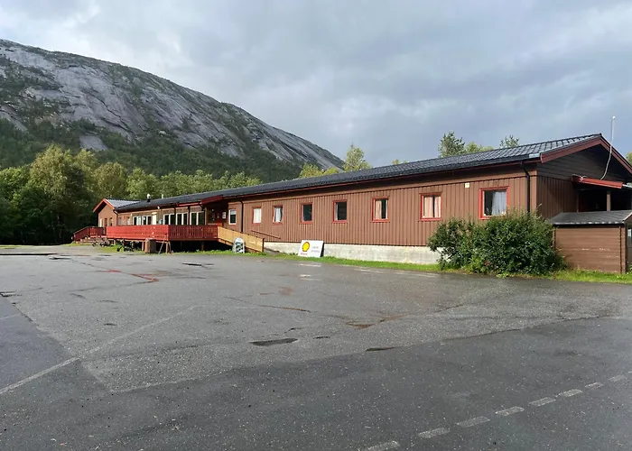 Skjomen Og * Elvegard