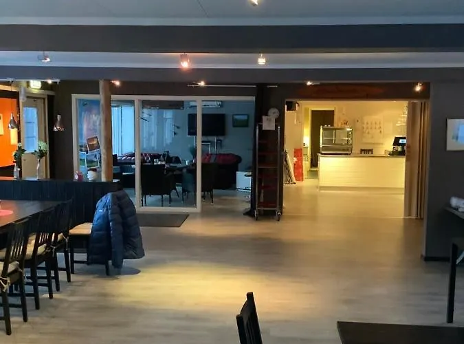 Skjomen Og Elvegard